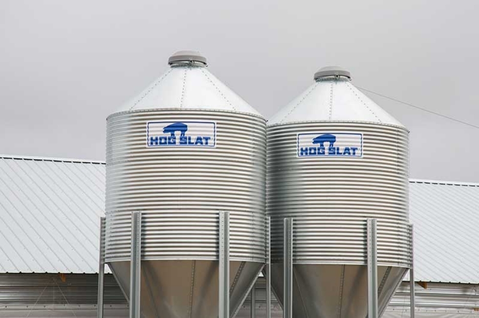 Feed Bins Built Like a Tank