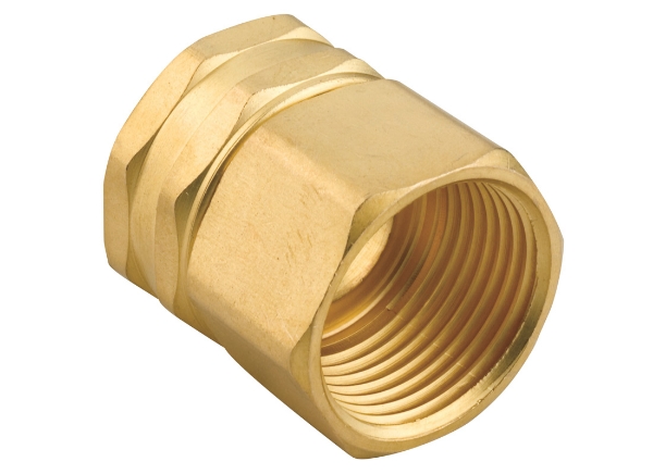 Picture of Gilmour® Pro 3/4" Female Hose to 1/2" Female Pipe Brass Connector with Swivel Connect
