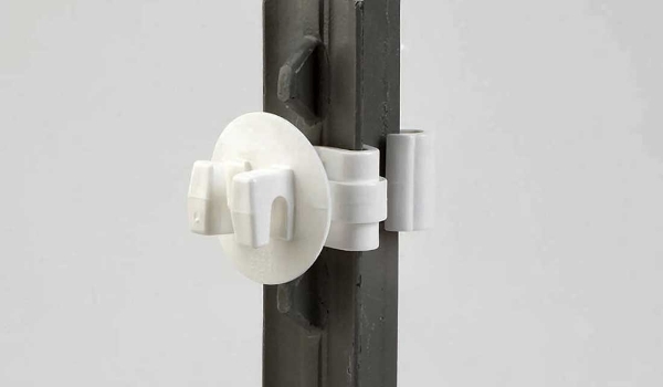 Picture of Insulator Snug T-Post White 25/Pkg