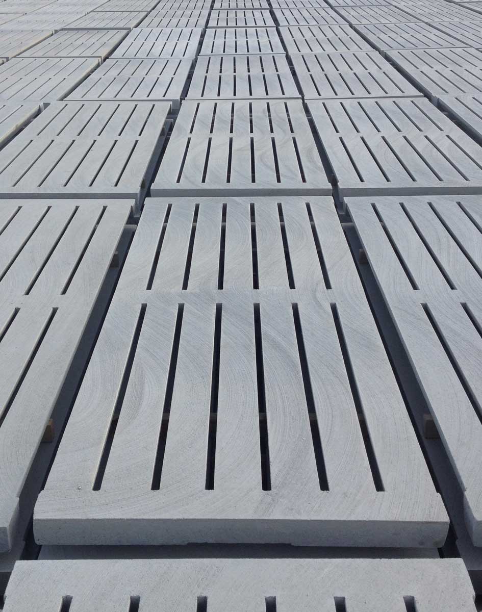 Hog Slat has an annual manufacturing capacity of 500,000 finished slats per year to support new construction and remodel projects throughout the country.